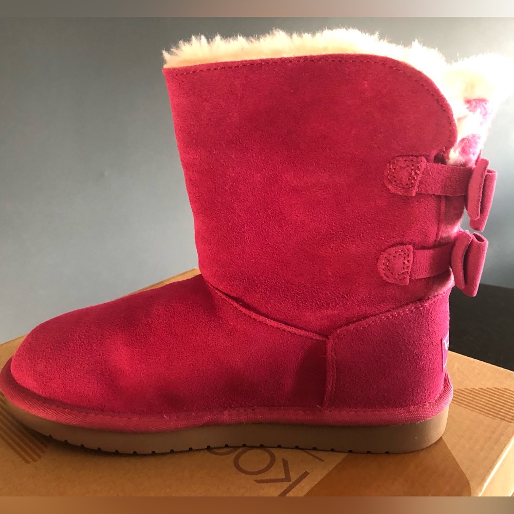 Big Girl Raspberry Koolaburra Ugg Attie Winter Boots with Bows New in Box size 5